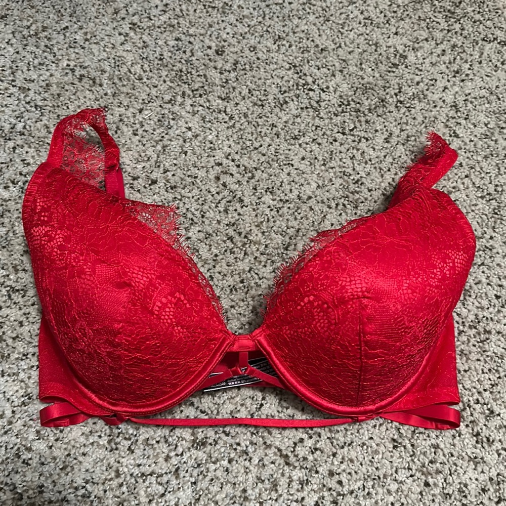 NWT Victoria’s Secret bra